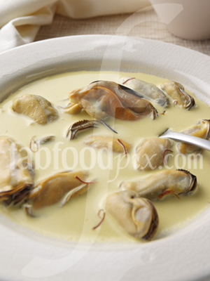 Mussel soup02 photo