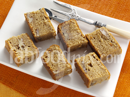 Honey walnut cake photo